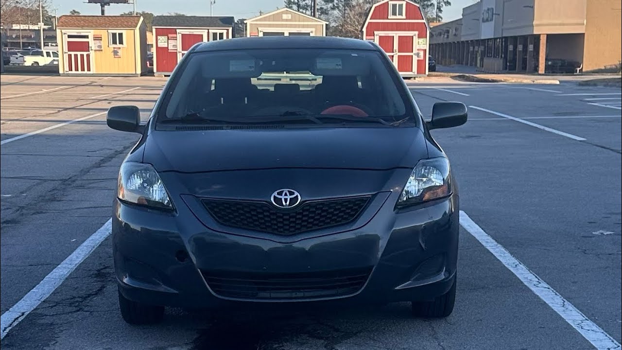 Toyota Yaris 2010 sedan