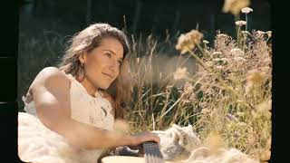 Caroline Jones - Come In (But Don't Make Yourself Comfortable) - Teaser #1