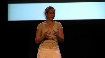 Trash into treasures: Lisanne Addink Dölle at TEDxHaarlem