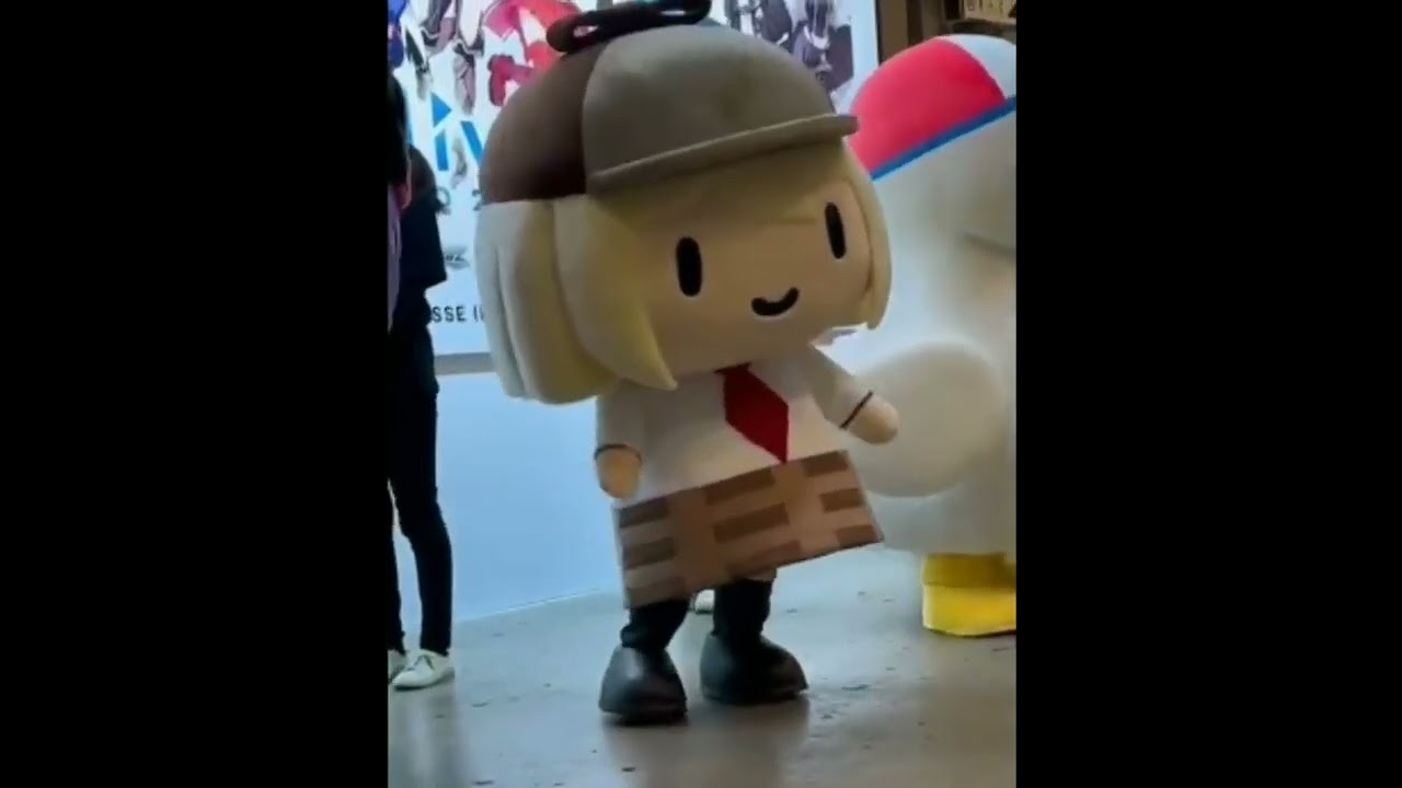 I want to hug Smol Ame! 