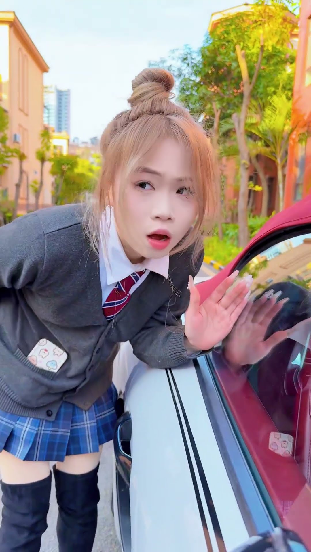 女孩这么做好傻#short #angel #clown