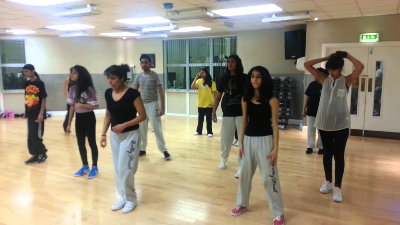 Bollystreet Dance Classes Croydon T9C8