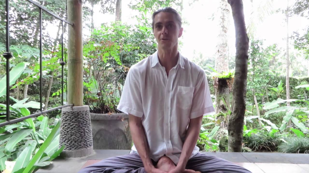 Spacious Yoga Mysore Style Ashtanga With Iain Grysak In