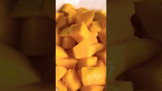 🥭🥭🥭 #mango #fruit #manthena #healthtips #healthylifestyle #food #ytshorts #shorts #youtubeshorts