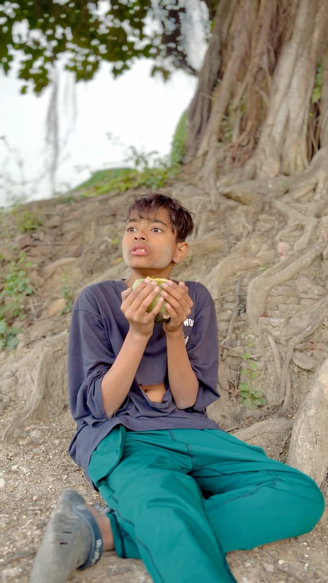 बच्चा क्यों चीख रहा था?? #foryou #shortsfeed #hearttouching #explore #emotional #papa #motivation