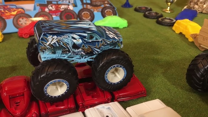 Hot Wheels Monster Trucks Mini Carrinho Com Lançador Series SortidoSortidas