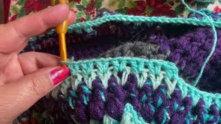 My v stitch crochet design