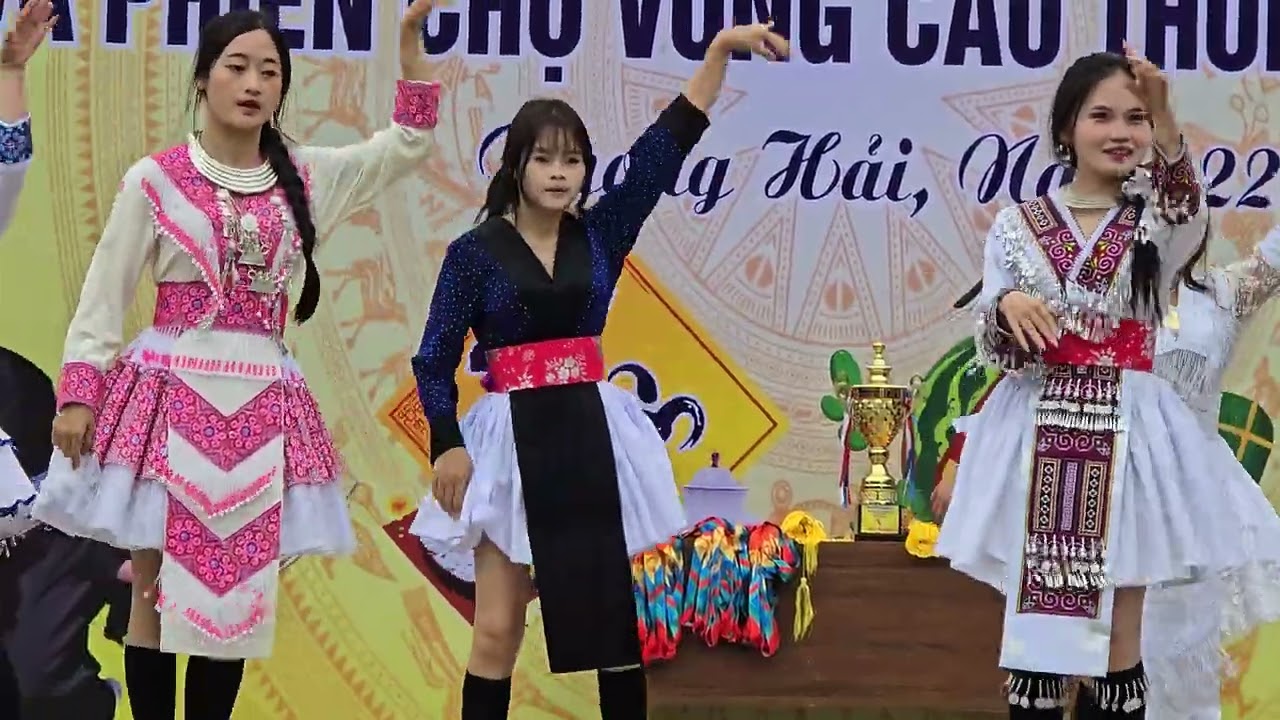 Nkauj moob zoo nkauj 