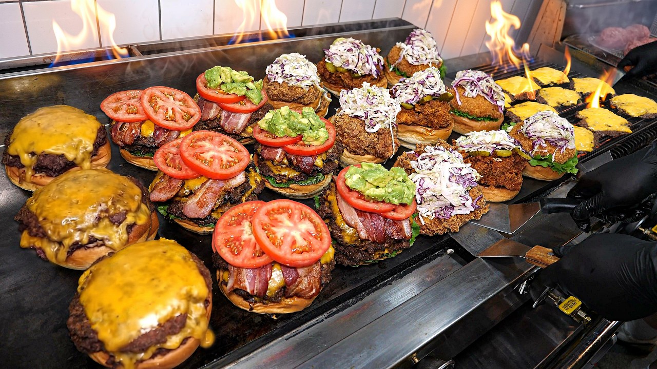 수제버거 끝판왕! 120도 직화불맛 치즈버거로 하루 300개 완판? 동네 맛집 소문난 역대급 퀄리티 수제버거 / Grilled Burger / korean street food