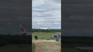 Air China 911 Lading on Arlanda airport