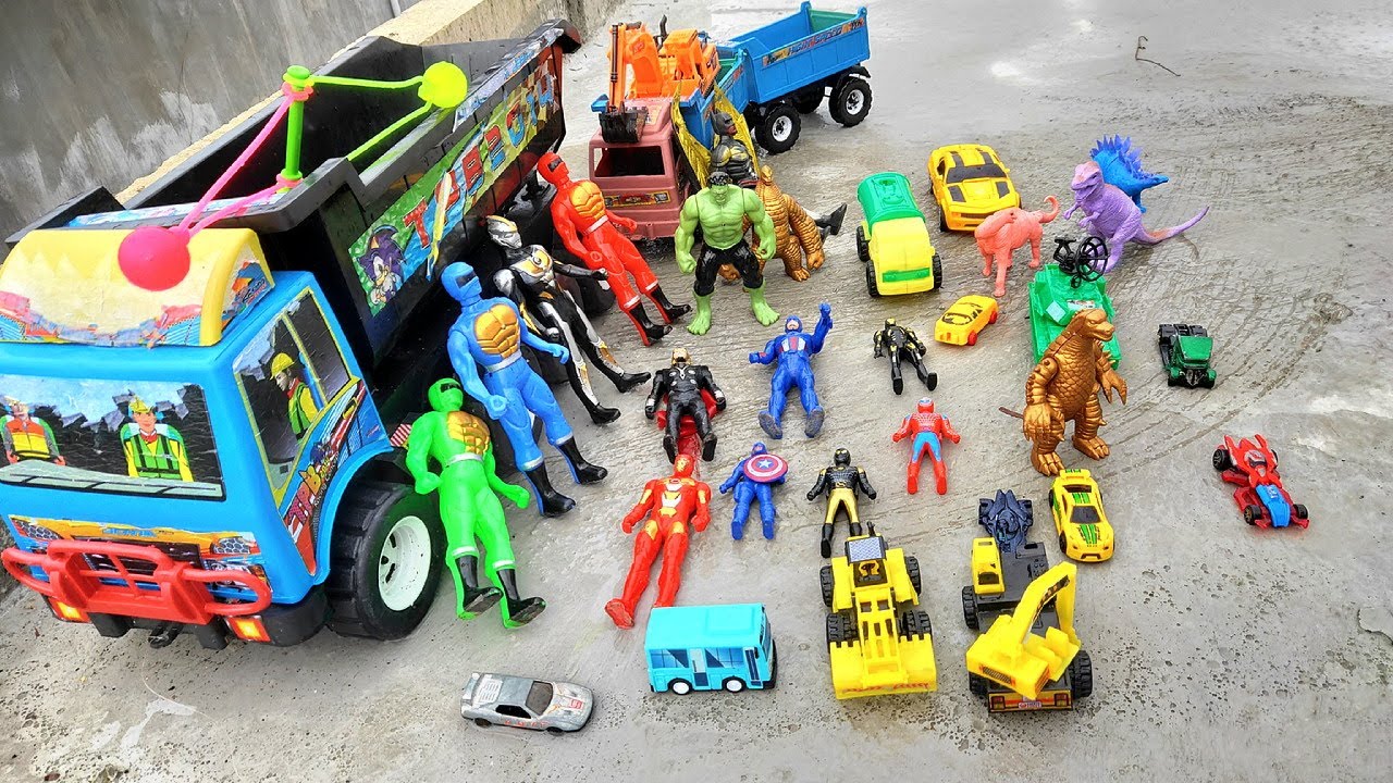 DRAMA MENCARI DAN MENEMUKAN MAINAN MOBIL MOBILAN, EXCAVATOR, ULTRAMAN ...