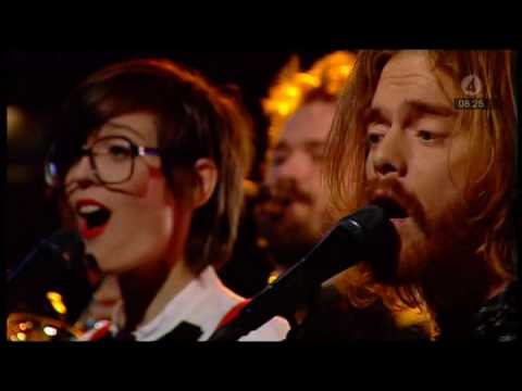 I'm From Barcelona - Headphones (Live Nyhetsmorgon 2008)