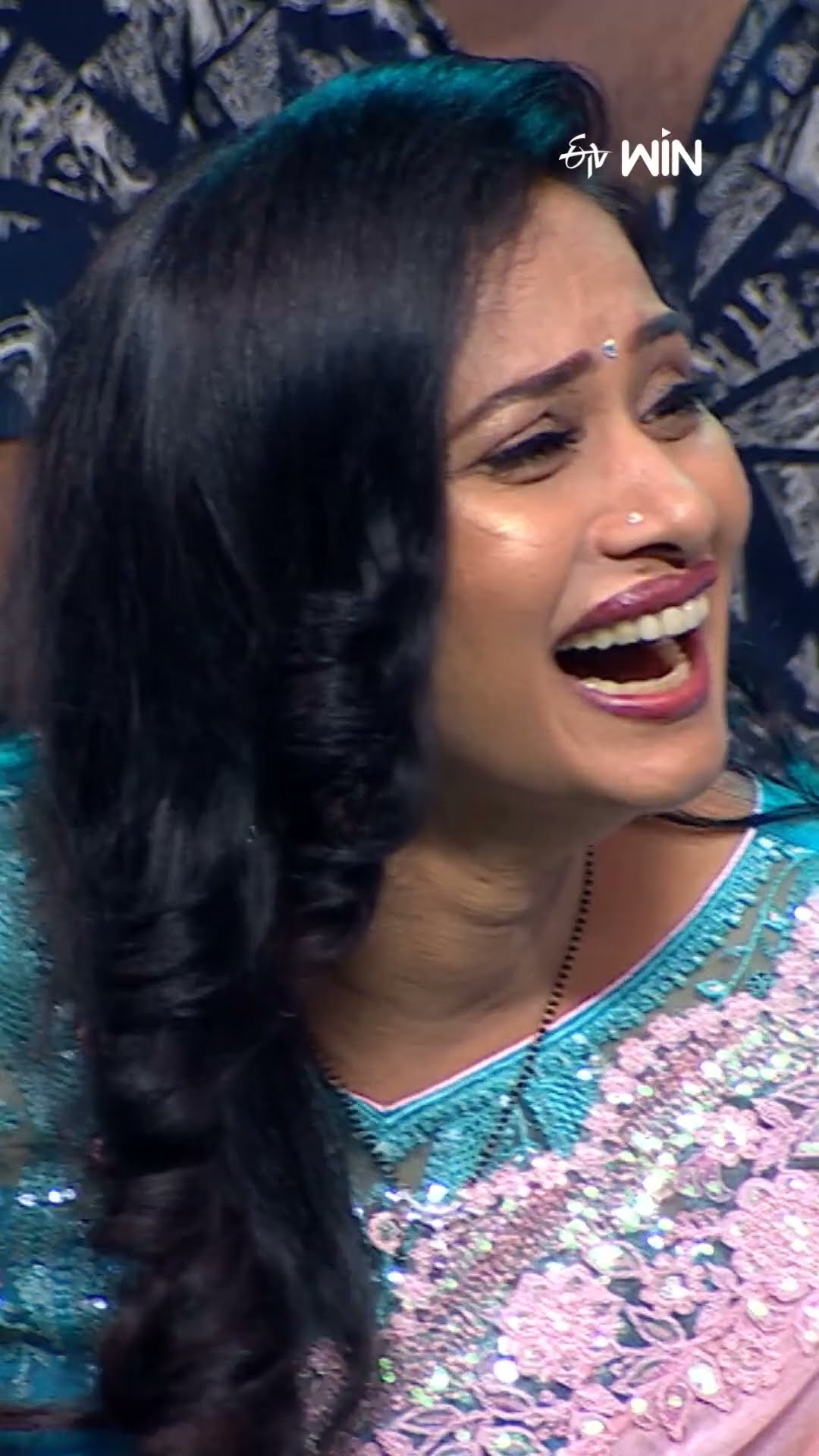 #shorts - అరుస్తుందా లేక అడుక్కుంటుందా..? #sridevidramacompany #comedy #hyperaadi #rashmi
