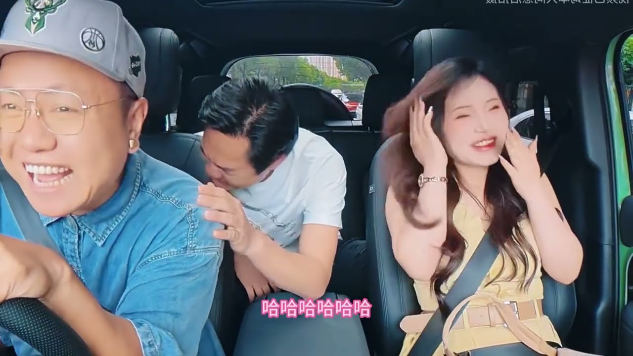 愛唱歌的騾子|上車的妹妹都好漂亮