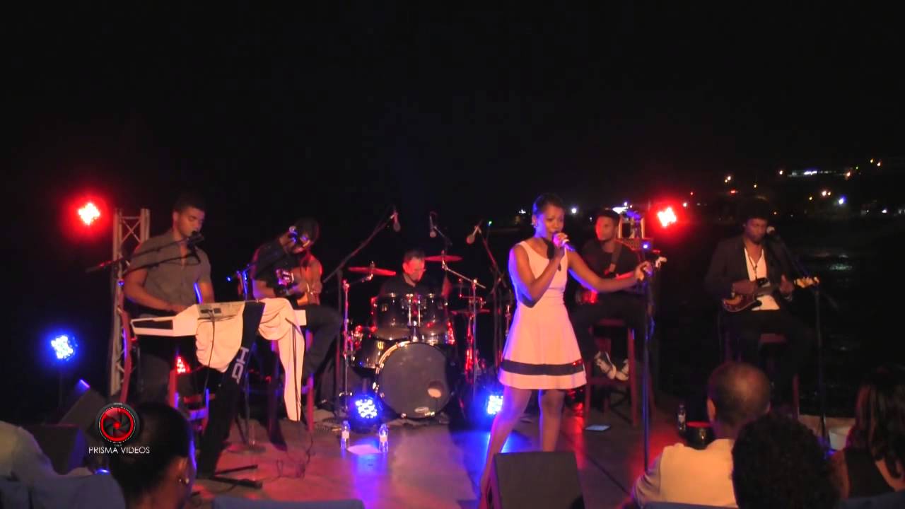 Neuza - Live in Praia (Cape Verde) - Cuidado Na Bu Bida (2/9)