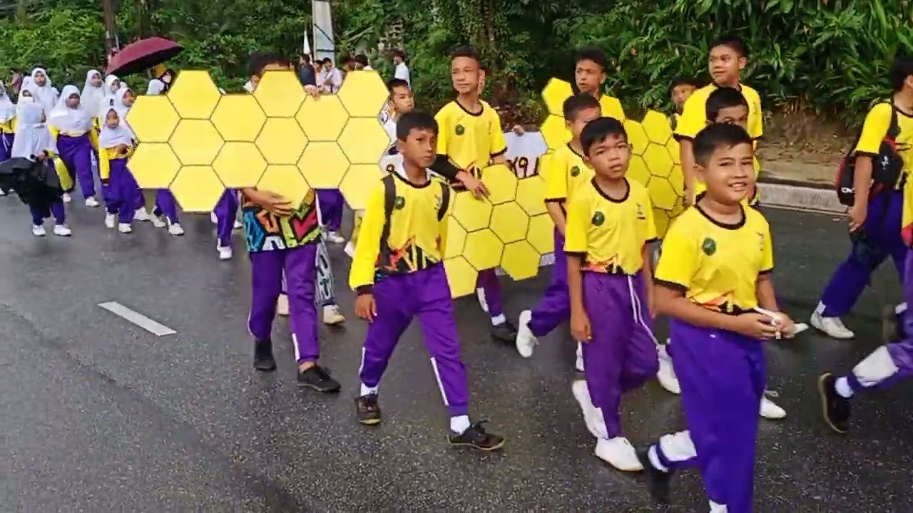 เดินพาเหรด ประถม โรงเรียน สายบุรีอิสลามวิทยา 30/01/2566