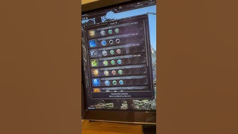 How to weapon swap crossbows in Path of Exile 2 (ps5)