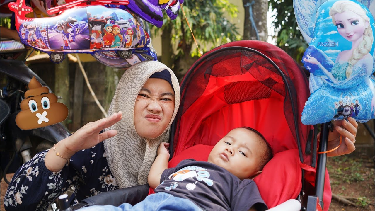 JALAN JALAN KE TAMAN BAYI AZAM EE DISTROLER 🥵 Beli Balon karakter | Mamah Azam