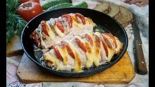 Курица запеченная с помидорами и сыром Курица запеченная с помидорами и сыром