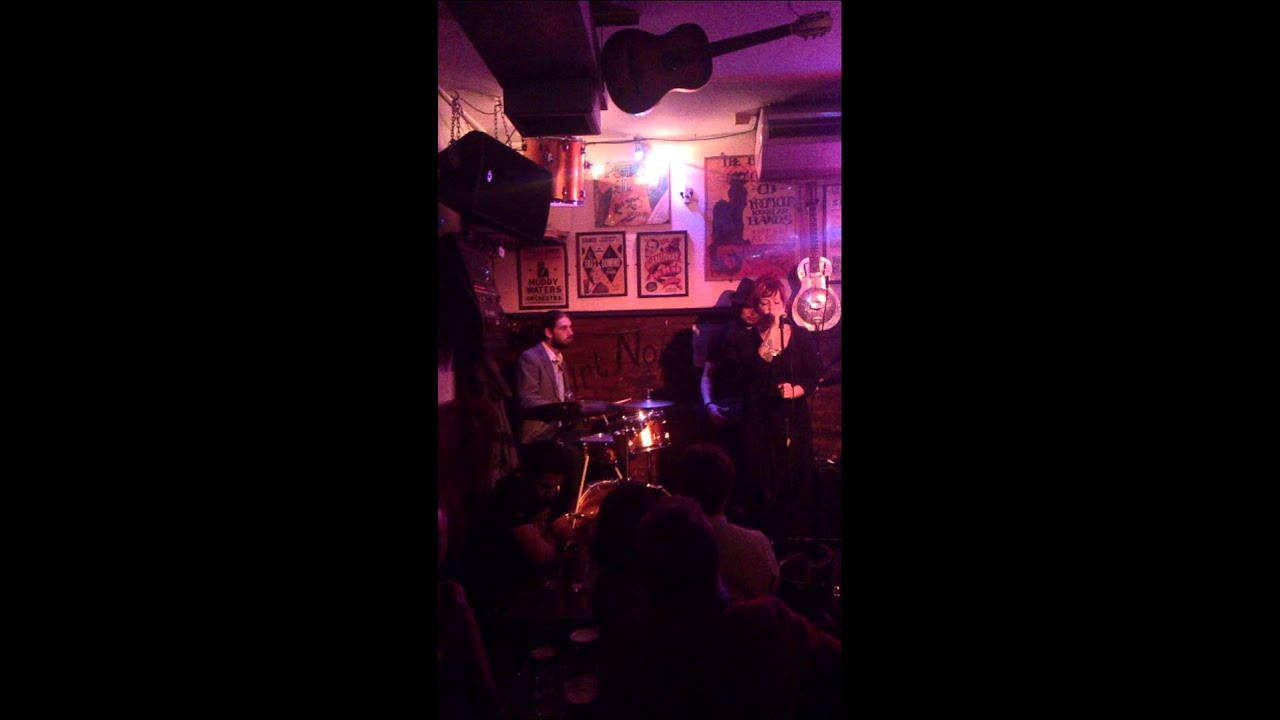 Miss King's Rhythm&(it ain't nothing but) Blues