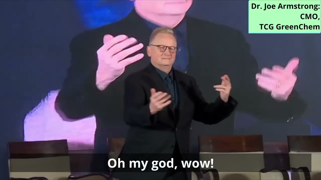 Corporate emcee in mumbai anchoring Global PHT Expo and Summit at Hyatt Regency Delhi.