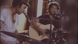 TAHUN BARU LAGI LIVE SESSION - Nosstress X Adith Uye