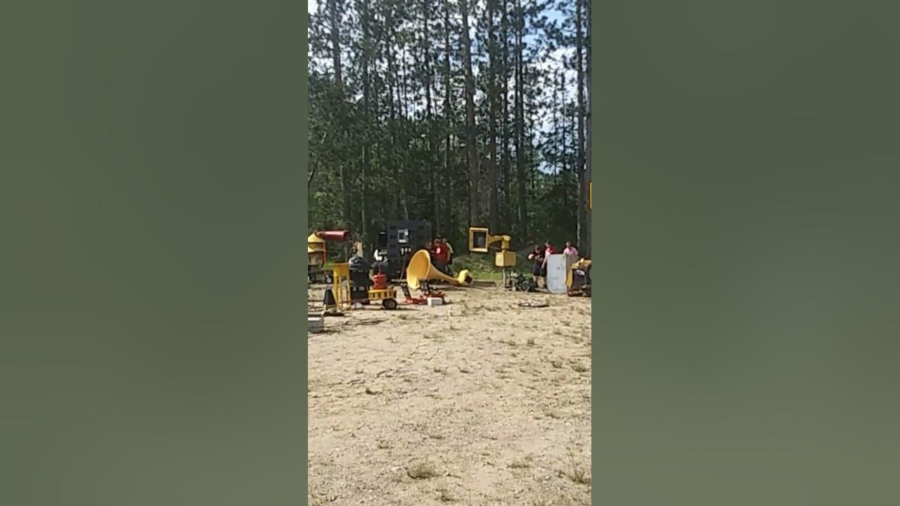 Thunderbolt siren playing a song
