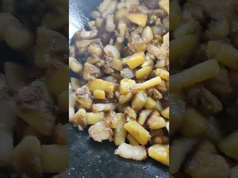 Картопля з салом