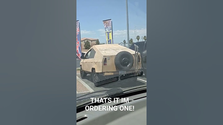 TESLA CYBERTRUCK FIRST SIGHTING IN PUBLIC!