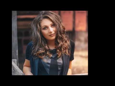 Rachael Fahim joins Tracy & the Big D on 104.9 Sunshine FM, September 2019