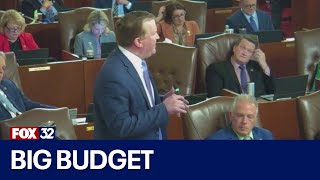 Illinois lawmakers advance $53 billion state budget