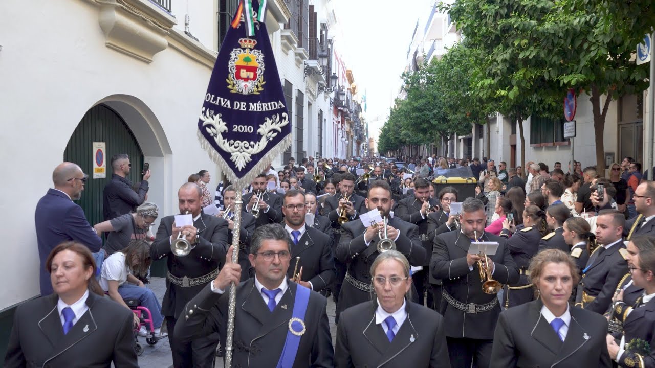 PASACALLES DE LA AM LA OLIVA DE MÉRIDA EN SEVILLA