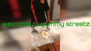 This video shows the preparation of ice creams in absolute barbeque...