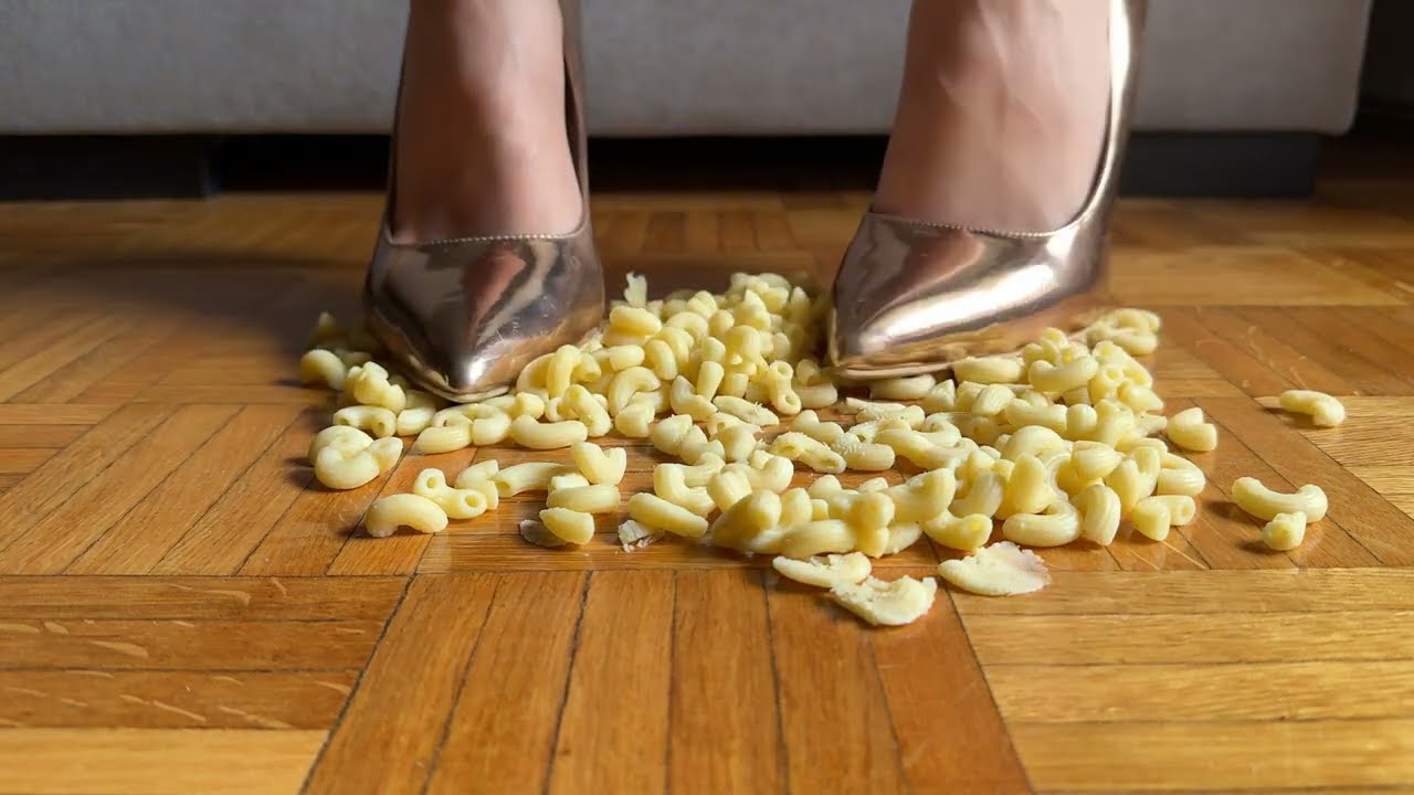 Heels crush food - ASMR crushing and trampling cooked pasta in golden heels