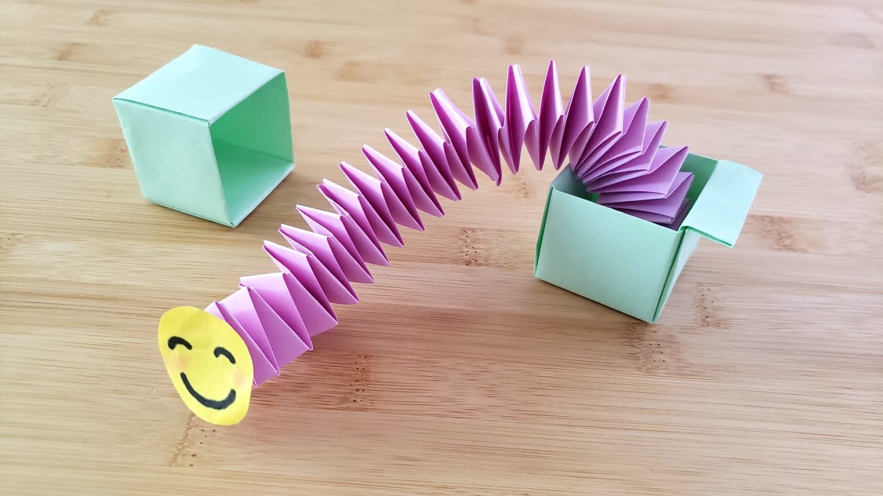 Jack in the box. Origami. DIY. びっくり箱 折り紙 - YouTube 