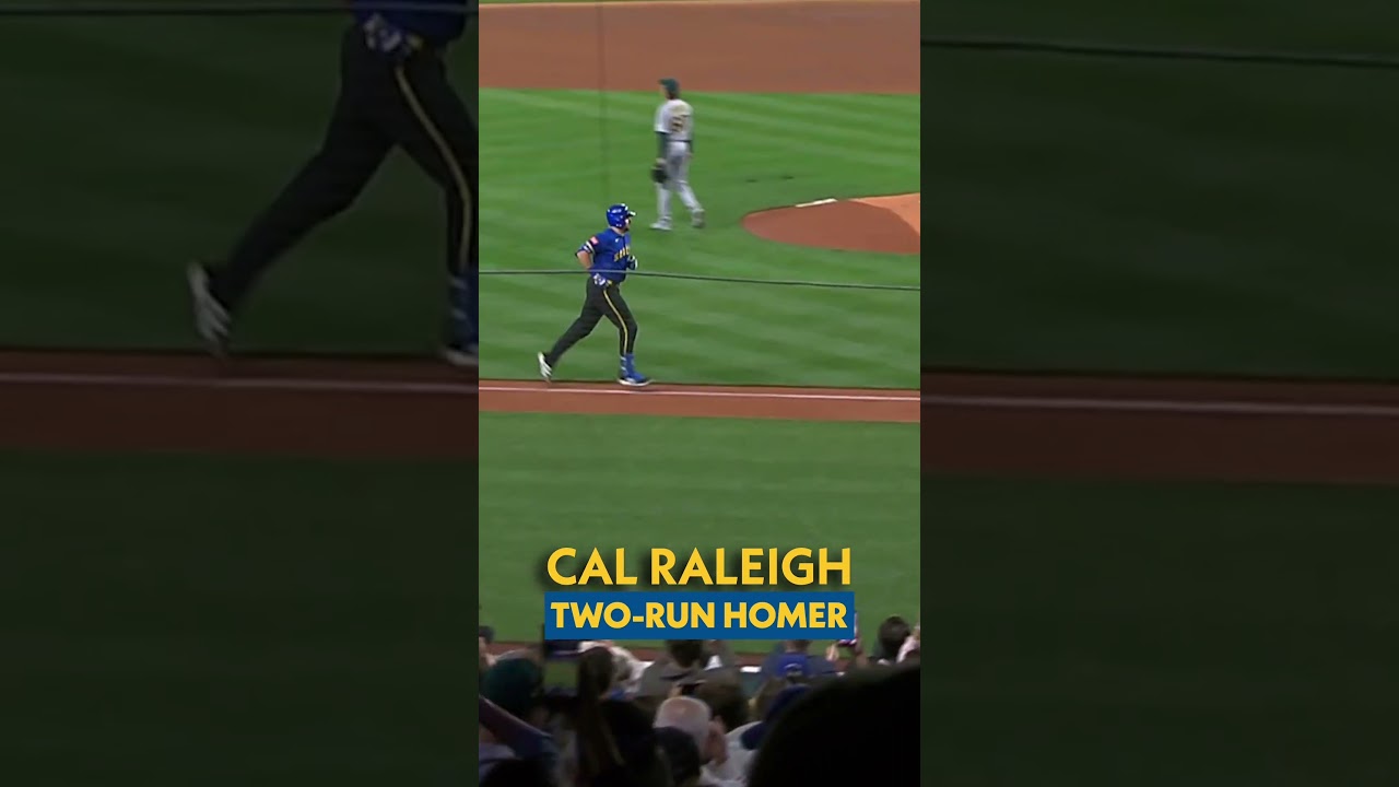 dumper dinger ties it up ๐ #calraleigh #bigdumper #mariners #homerun #mlb