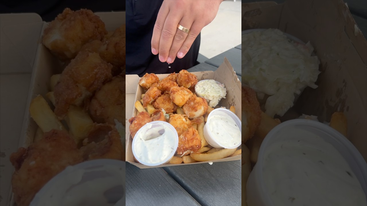 We’re at Jimmy’s Port Side in Narragansett, Rhode Island for FRIED SEAFOOD! 🔥🤤 