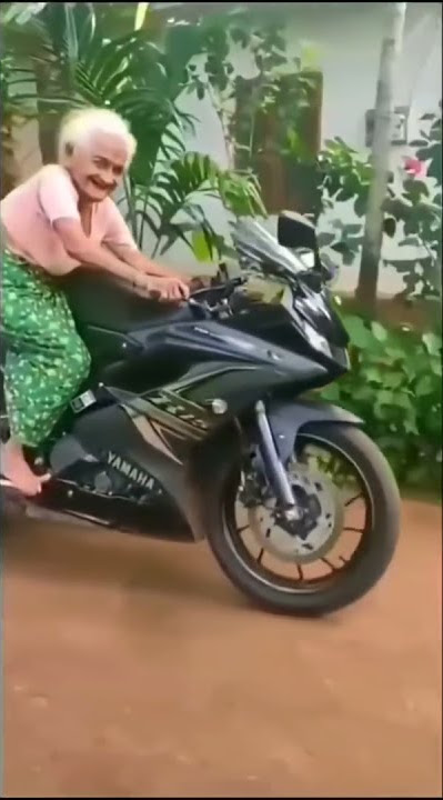 🤣 Old Lady Bike Riding Style Viral video | Old Lady Ktm Bike Stunt | #yt #shorts