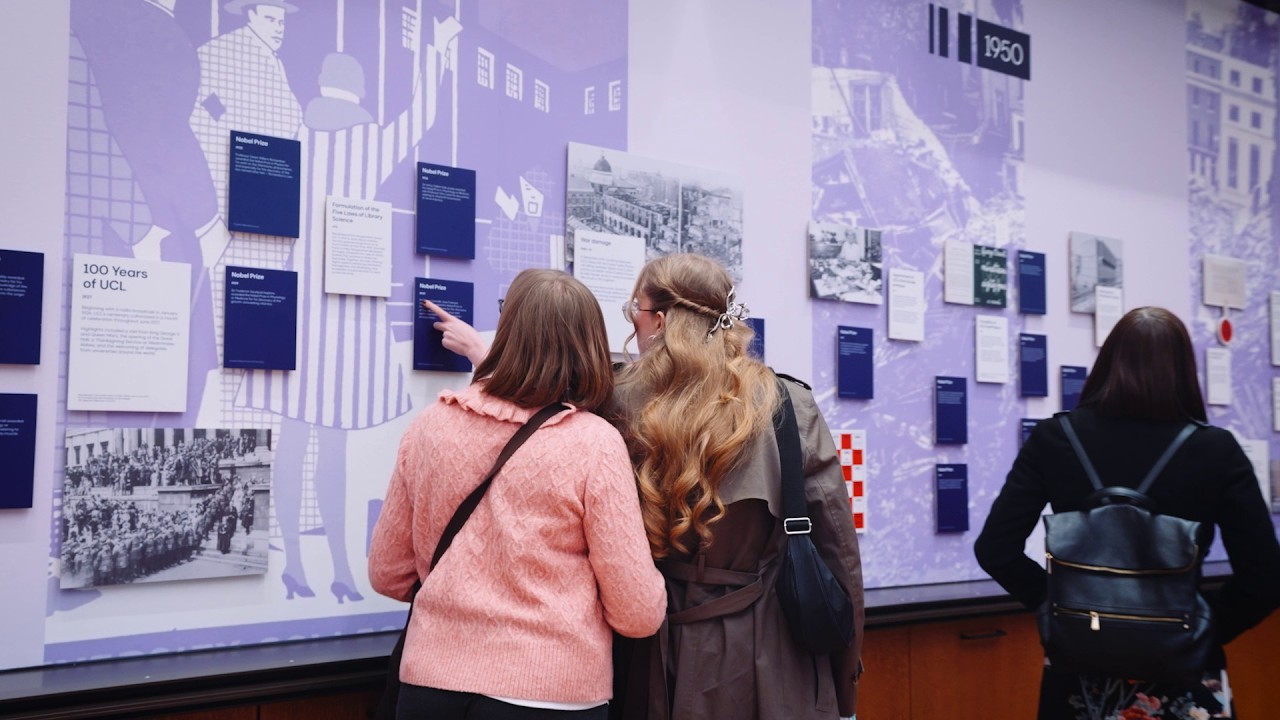 Exposição em universidade de Londres exibe frasco de toupeiras concentradas e outros artefatos raros