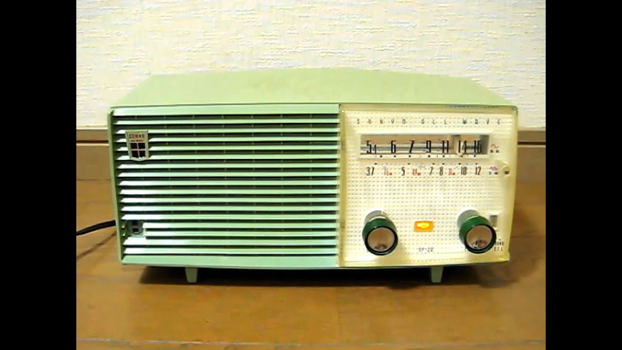 三洋電機 SANYO 真空管ラジオ SF-20 ナイター号 - YouTube