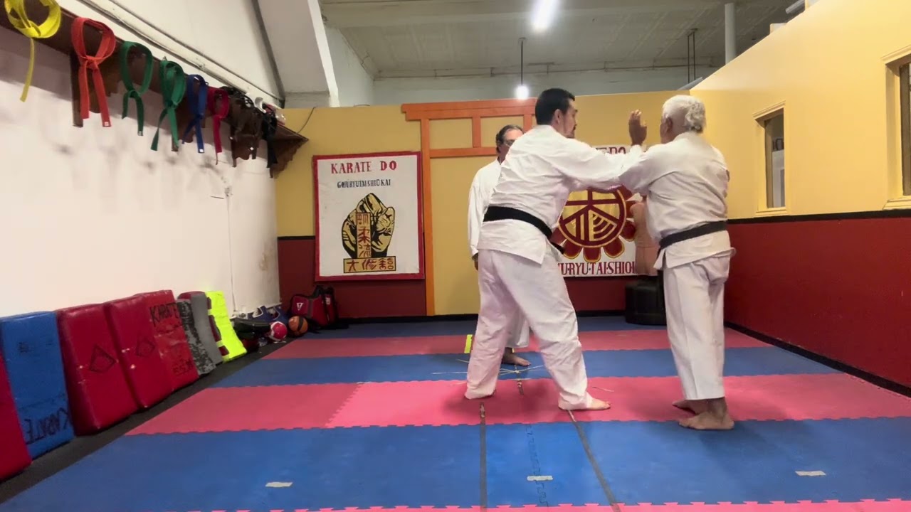 860.@karate_clases. Clase de karate Goju Ryu Taishio Kay Shijam Francisco Aguilar.