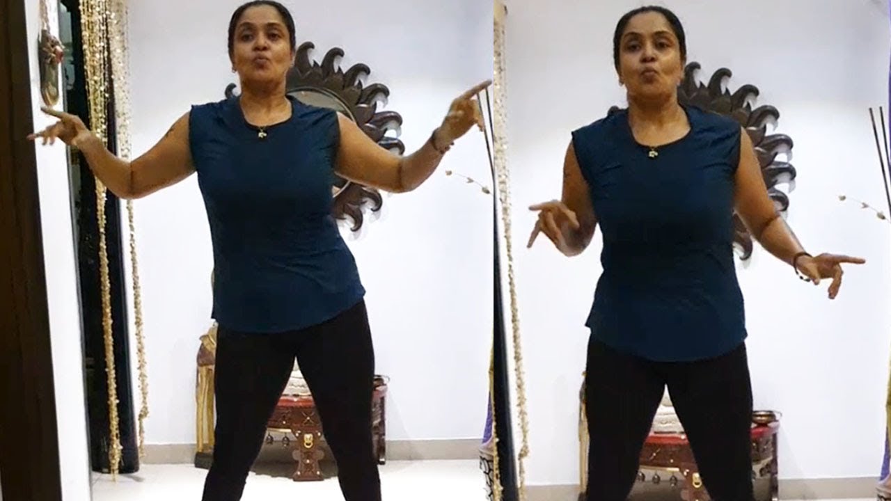 Actress Pragathi Superb POP Dance at Her Home | Pragathi Crazy dance - filmyfocus.com