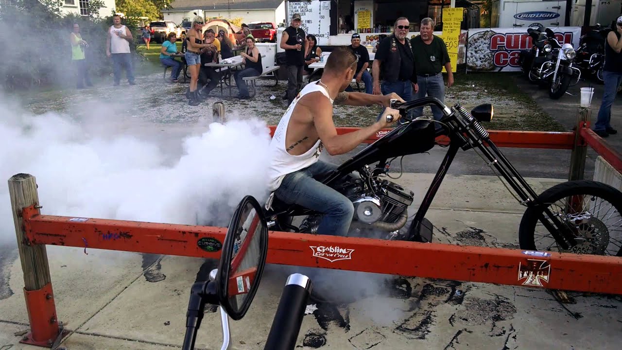 Thunder on the strip Geneva Ohio burnout! YouTube