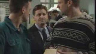 Famous Spot the actor: Robert Grubb in Blue Heelers Wealth