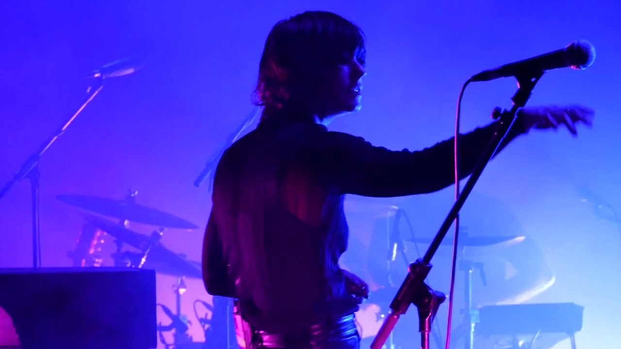 Sharon Van Etten - Comeback Kid - Live In Paris 2022