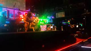 THE HUNTERS PROJECT - BEBAS ( check Sound at TEE BOX PADANG )