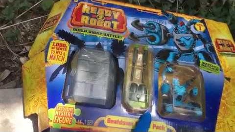 Ready 2 Robot! Round 13! Beatdown Battle Pack Featuring THERMO and HELMET HEDD!