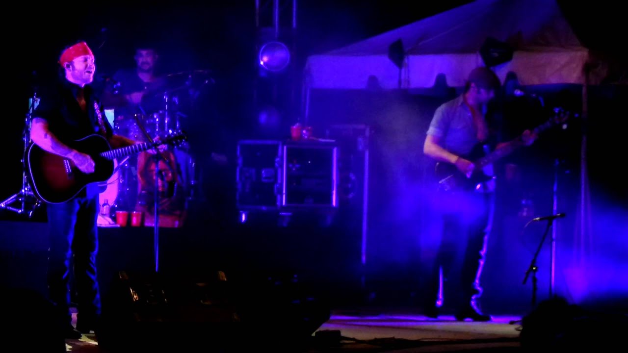 Stoney LaRue Lone Star Park Feet Don't Touch the Ground YouTube