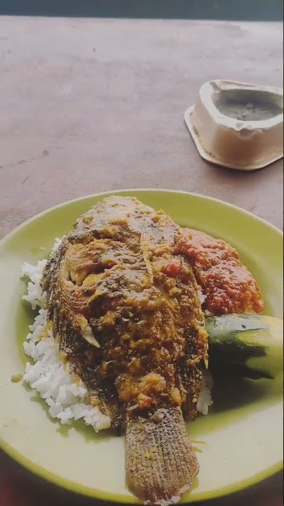 PAGI-PAGI MAKAN SAMBEL PECEL IKAN MUJAIR | HALU STORY #shorts  #storyhalu #storyig #storywa