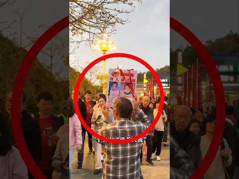 ৩০ বছর ধরে রাস্তায় রাস্তায় সন্তানকে খুঁজছে এই বাবা! 🥺💔 #shorts #emotionalstory